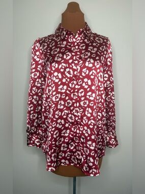First Love Cinnamon Color Floral Print Button Down Blouse Size Small